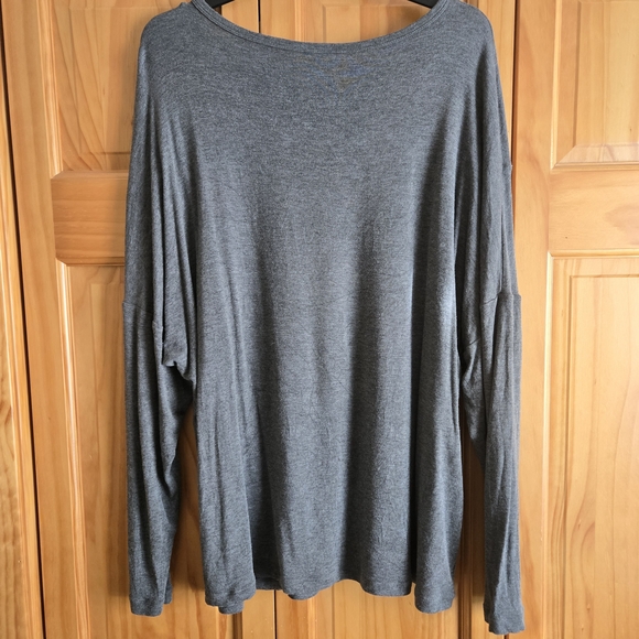 Cabi 4364 Cut Up Tee Shirt Charcoal Gray Long Sleeve Women's Tee Size Large - Picture 3 of 6